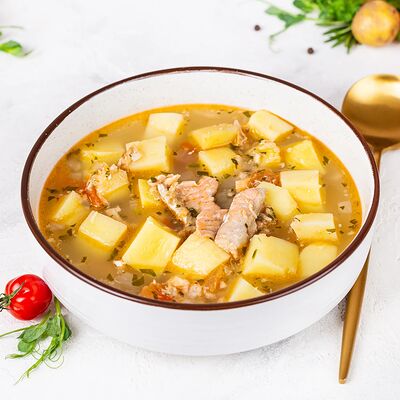 Уха из горбуши оригинальная в У Палыча. С пылу, с жару! по цене 257 ₽