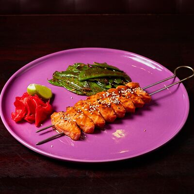 Шашлычок из лосося в Lions Head по цене 1530 ₽