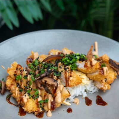 Шницель куриный, рис, терияки в Wine Connection по цене 350 ₽