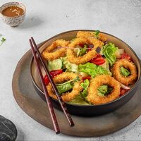 Салат с кальмарами в WokPho