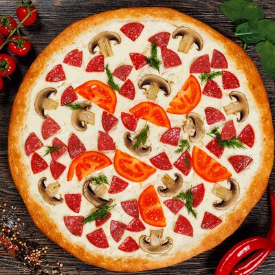 Пицца Европа в Gi Gi Pizza по цене 649 ₽