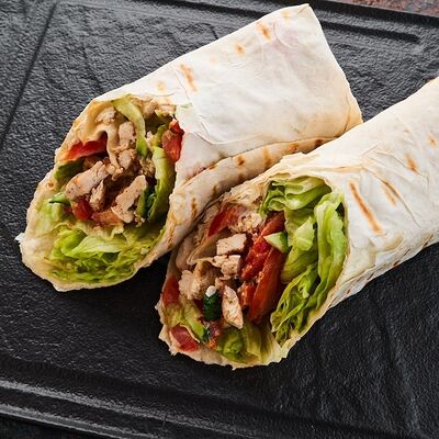 Шаурма Цезарь в Вкусно и Быстро по цене 599 ₽