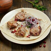 Шашлык из cвинoй шейки в Долма
