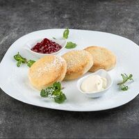 Сырники со сметаной в Лабиринт