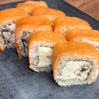 Филадельфия с угрём в Sashimi