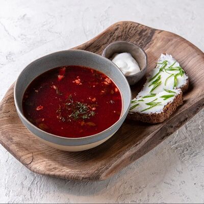 Борщ на говяжьем бульоне в ODA по цене 840 ₽