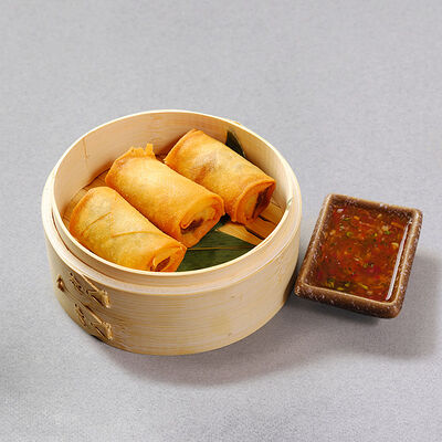 Спринг роллы с курицей в Шикари по цене 550 ₽