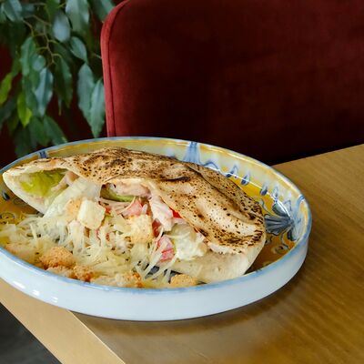 Пита Цезарь в Orengo food по цене 610 ₽