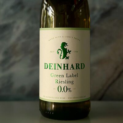 Вино безалкогольное Deinhard Green Label Riesling 0,0% Alcohol free белое полусладкое в The raki по цене 3500 ₽