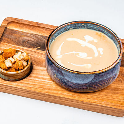 Крем-суп с белыми грибами в Фёст по цене 360 ₽