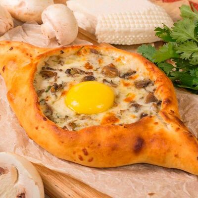 Хачапури с грибами и сыром в Мушмула по цене 299