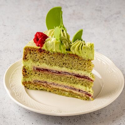 Торт Фисташка-малина в Кондитерская La mousse по цене 392 ₽