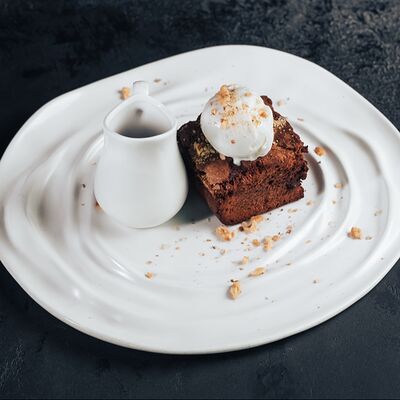 Брауни в Brasserie Lambic по цене 680 ₽