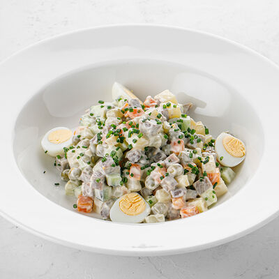 Оливье с языком в Волга-Волга по цене 590 ₽