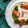 Куриная грудка с орзо и соусом из пармезана в Итальянцы по цене 850