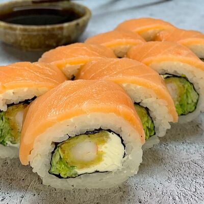 Филадельфия люкс в Fenix Sushi по цене 537 ₽