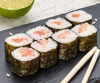 Сяке маки в Смайлик Pizza по цене 435 ₽