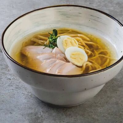 Суп Бульон куриный с яйцомв Sushiap по цене 390 ₽
