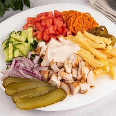 Шаверма на тарелке Арабика в Кухня 91 по цене 564 ₽