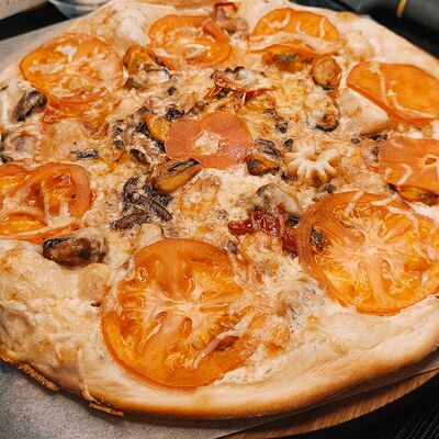 Пицца морская в Хомячок по цене 1290 ₽