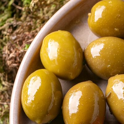 Оливки маринованные в Павлин 2.0 по цене 250 ₽