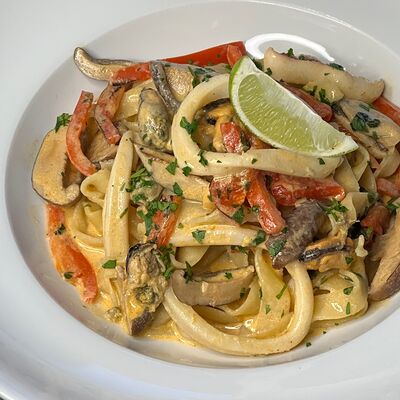 Паста Том ям с морепродуктами и шиитаке стандарт в PastaBar по цене 30 р.