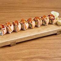 С крабом и обоженным лососем 8 шт в Клёво