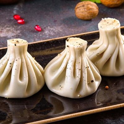 3 хинкали из говядины и соус от Хинкали Рулятв Хинкали Рулят по цене 735 ₽