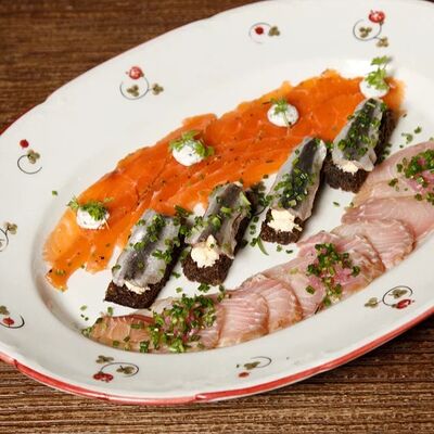 Дары Русских вод в Гусь в яблоках по цене 1590 ₽