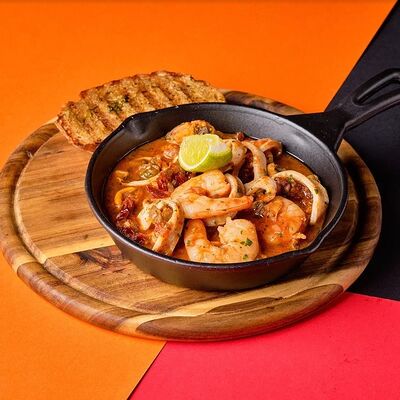 Соте из морепродуктов в Mesto Sushi & Grill по цене 490