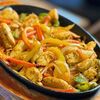 Фахитос с курицей на тарелке в Арабская кухня по цене 670