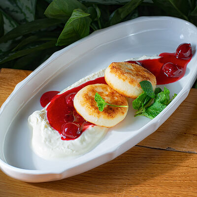 Сырники в Густо & Пряно по цене 388 ₽