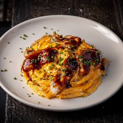 Японский скрембл с угрем и рисом в Техникум по цене 620 ₽