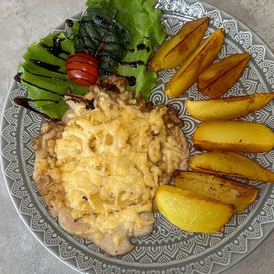 Куриное филе в Азиатском стиле с картофелем по-деревенски в Буфет царица по цене 450 ₽