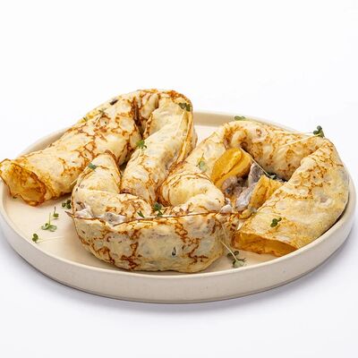 Блины с грибами в сливочном соусе в Le dessert по цене 450 ₽