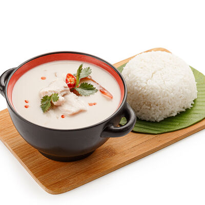 Том кха с курицей и рисом в Тайские рисоварни Soi7 по цене 580 ₽