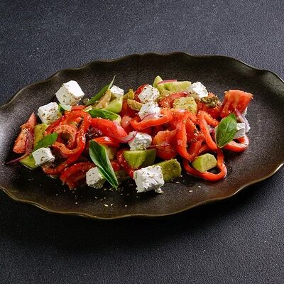 Греческий салат в Smoky People по цене 790 ₽