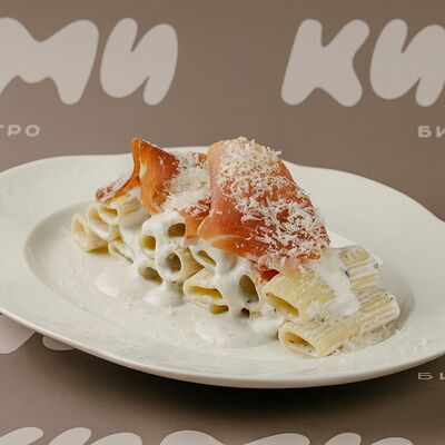 Ригатони с трюфельным соусом и пармой в Кими по цене 1060 ₽