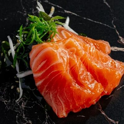 Сашими из лосося в Gills по цене 990 ₽