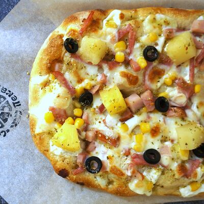 Гавайская в Сыр да мука по цене 1100 ₽