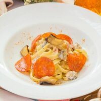 Феттуччине Пепперони в Луиджи & Тосё