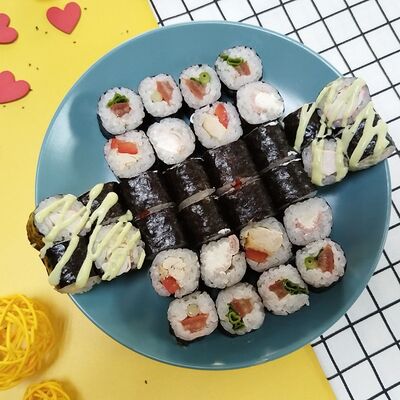 Сет Лайтовый 32 шт в СушиГуру по цене 829 ₽