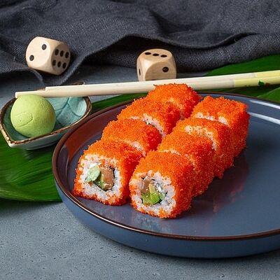 Ролл калифорния с лососем в Изи Паб по цене 545 ₽