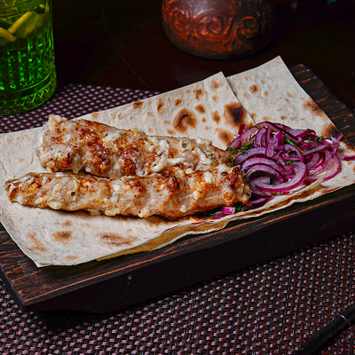 Люля из курицы с сыром в Маради по цене 700 ₽