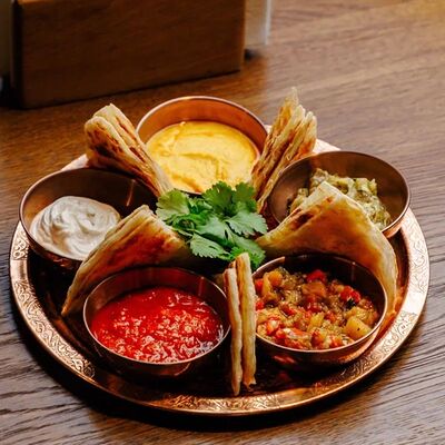 Ассорти мезе в Кочевники by Трикони по цене 1540 ₽