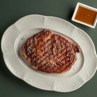 Стейк рибай в T-Cafe