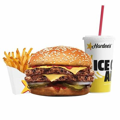 Дабл Биг Бургер Комбо в Hardee's Dostyk Plaza по цене 4250 ₸