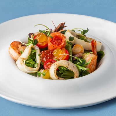 Салат с морепродуктами в Рыба моей мечты по цене 1760 ₽