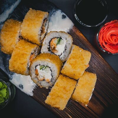Ролл Сяке унаги темпура в Sushi Time по цене 740 ₽