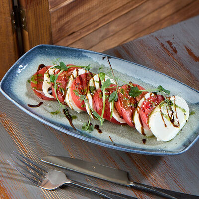 Капрезе в Балканский гурман по цене 820 ₽